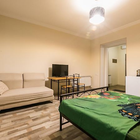 New Life Apartments Tbilisi Esterno foto